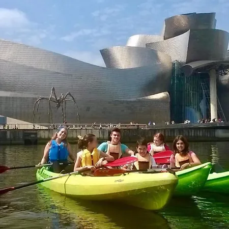 Frente Al Guggenheim Con Wifi Y Parking Privado Gratis